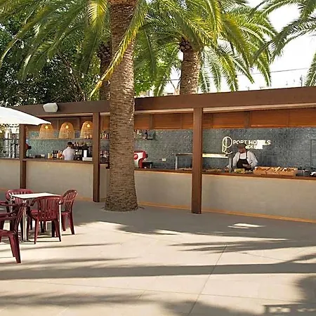 Port מלון דניה