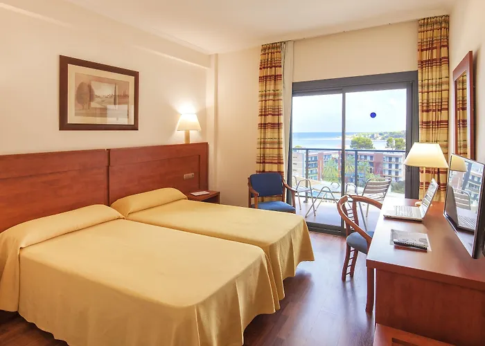 Port Hotel 3*