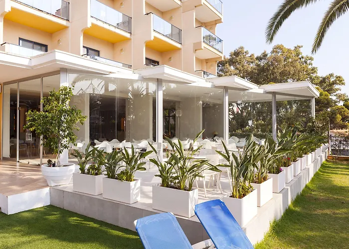 Port Hotel 3*